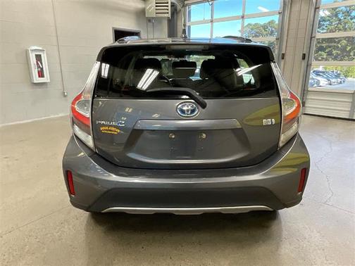 2018 Toyota Prius c Two