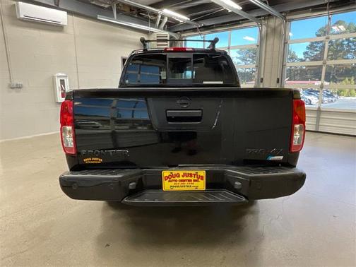 2017 Nissan Frontier PRO-4X