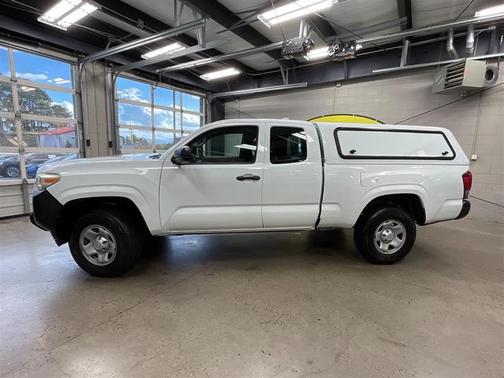 2018 Toyota Tacoma SR