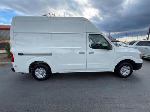 2021 Nissan NV Cargo NV2500 HD SV V6