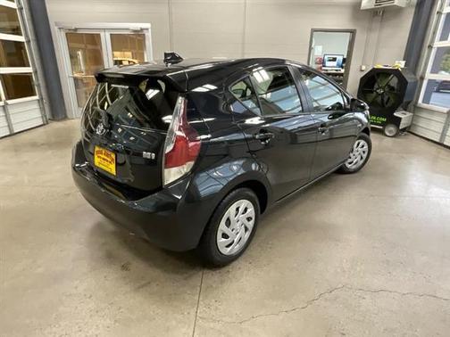 2016 Toyota Prius c Two