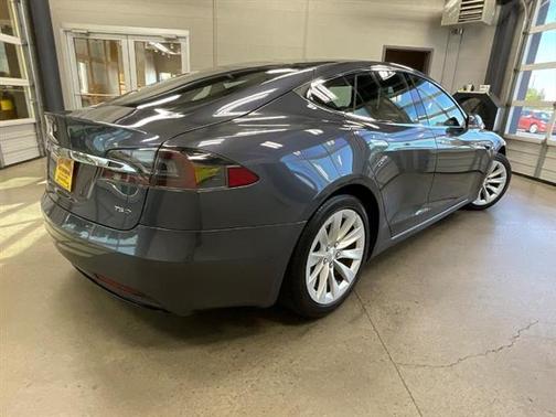 2017 Tesla Model S 60D
