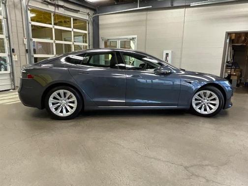 2017 Tesla Model S 60D
