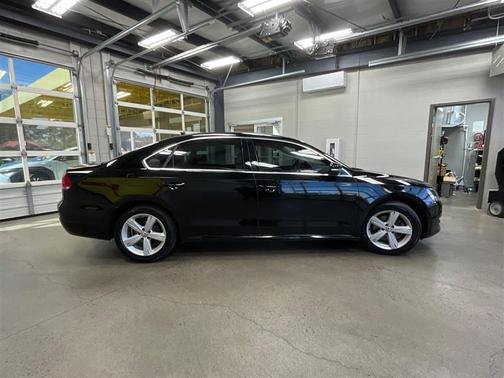 Black 2014 Volkswagen Passat 2.5L SE
