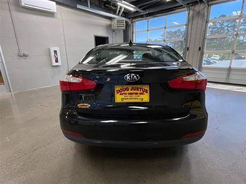 Aurora Black Pearl 2016 Kia Forte LX