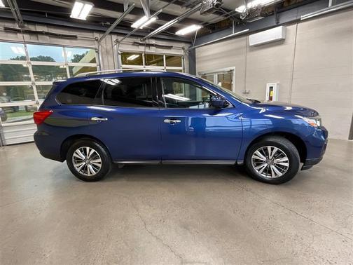 Caspian Blue Metallic 2019 Nissan Pathfinder SV