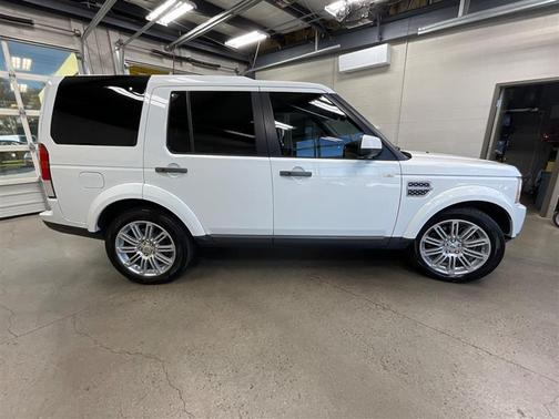 2011 Land Rover LR4 Base