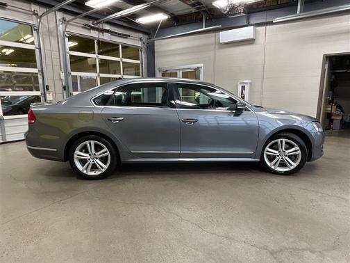 2014 Volkswagen Passat 2.0L TDI DSG SE w/Sunroof