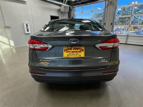 2019 Ford Fusion Hybrid SE