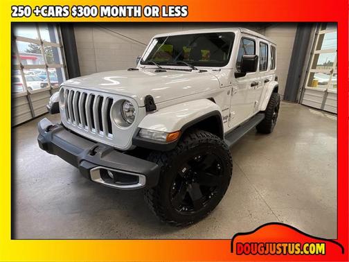 Bright White Clearcoat 2018 Jeep Wrangler Unlimited Sahara