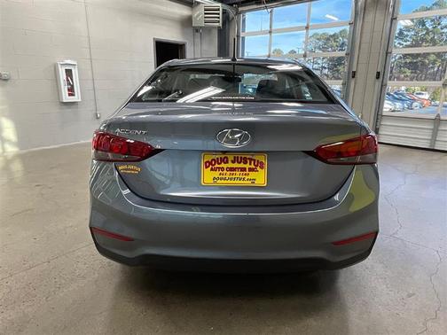 2020 Hyundai Accent SE