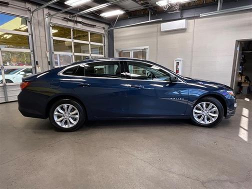 2020 Chevrolet Malibu FWD LT