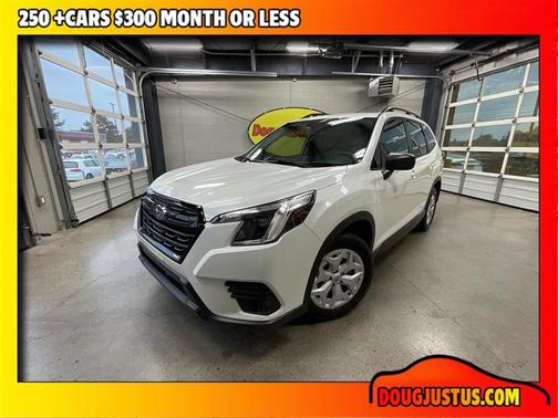 Crystal White Pearl 2022 Subaru Forester Base