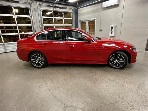 2019 BMW 330 xDrive