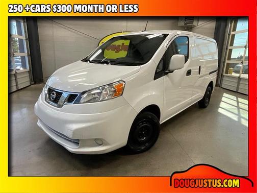 2020 Nissan NV200 SV