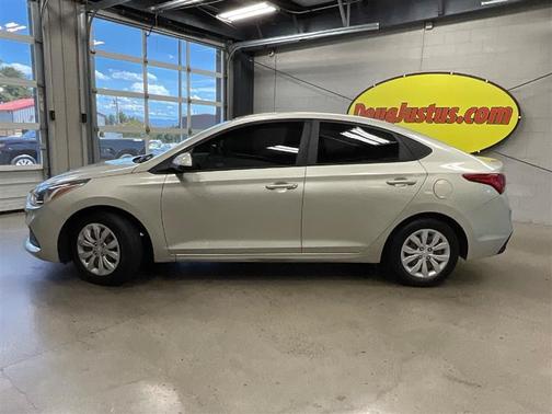 2019 Hyundai Accent SE
