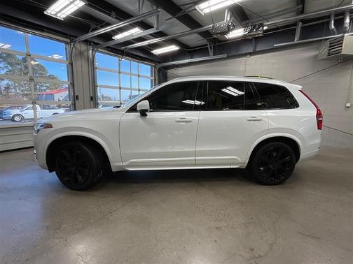 2018 Volvo XC90 T6 Inscription