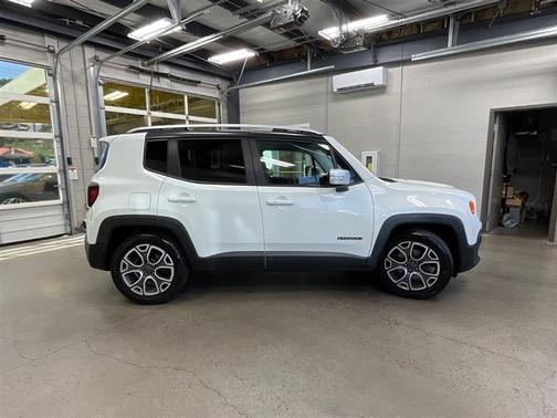 Alpine White 2016 Jeep Renegade Limited