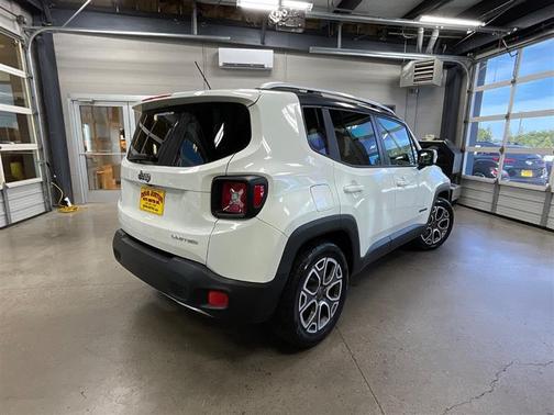 Alpine White 2016 Jeep Renegade Limited