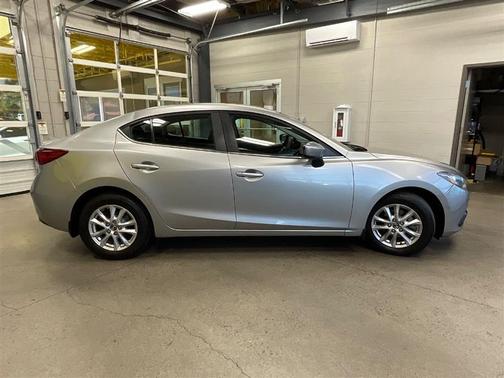 2016 Mazda Mazda3 i Sport