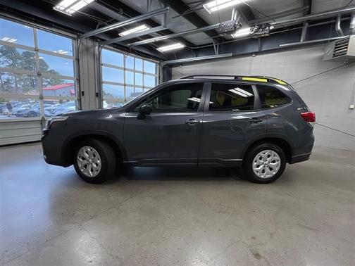 Magnetite Gray Metallic 2020 Subaru Forester Base
