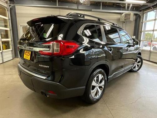 2023 Subaru Ascent Premium 8-Passenger