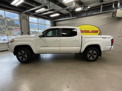 2018 Toyota Tacoma TRD Sport