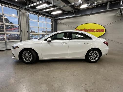 2022 Mercedes-Benz A-Class A 220