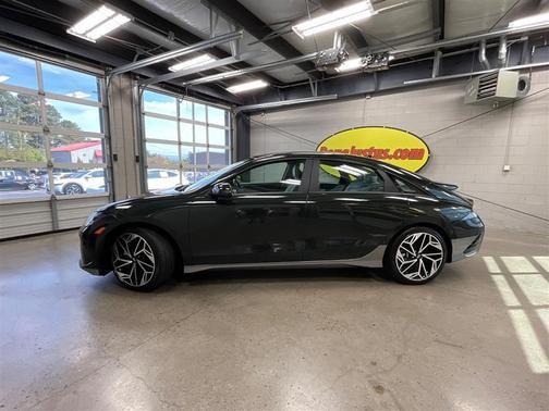 Digital Green 2024 Hyundai IONIQ 6 SEL