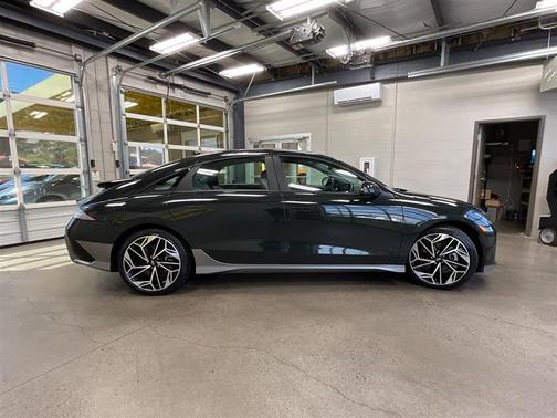 Digital Green 2024 Hyundai IONIQ 6 SEL