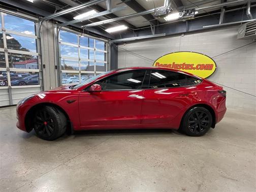 2023 Tesla Model 3 Standard Range