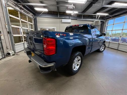 Deep Ocean Blue Metallic 2018 Chevrolet Silverado 1500 1LT