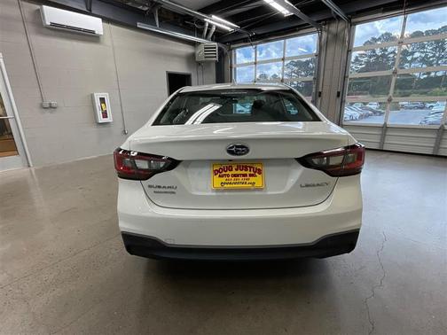 Crystal White Pearl 2020 Subaru Legacy Premium