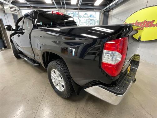 2015 Toyota Tundra SR5