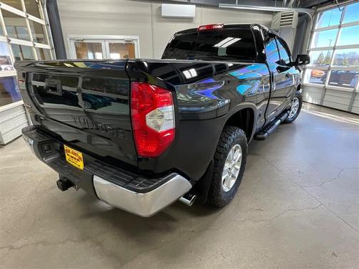 2015 Toyota Tundra SR5