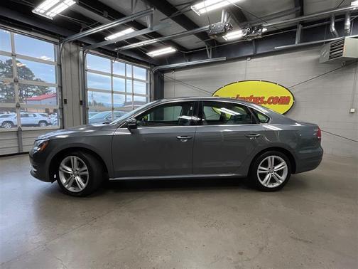 2015 Volkswagen Passat 2.0L TDI DSG SE w/Sunroof