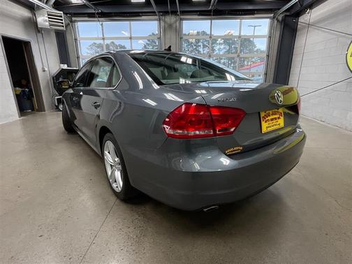 2015 Volkswagen Passat 2.0L TDI DSG SE w/Sunroof