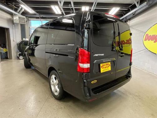2020 Mercedes-Benz Metris Base