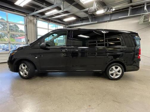 2020 Mercedes-Benz Metris Base
