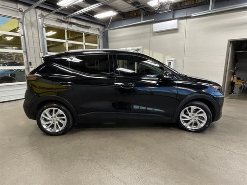 2023 Chevrolet Bolt EUV FWD LT