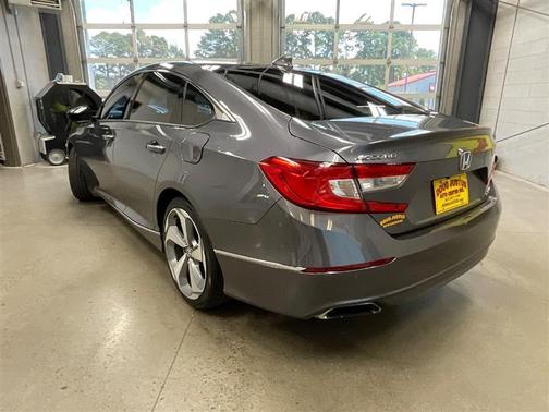 2019 Honda Accord Touring 2.0T