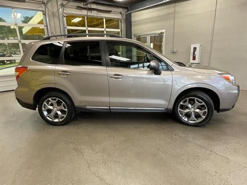 2015 Subaru Forester 2.5i Touring