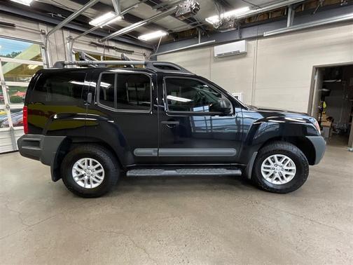 Black 2014 Nissan Xterra S