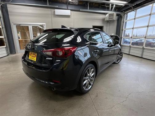 2018 Mazda Mazda3 Grand Touring
