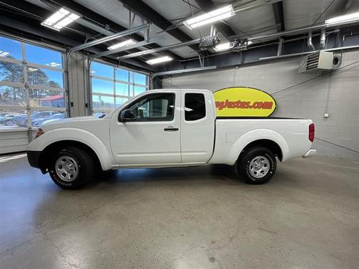Glacier White 2018 Nissan Frontier S