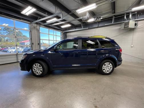 Contusion Blue Pearlcoat 2017 Dodge Journey SE