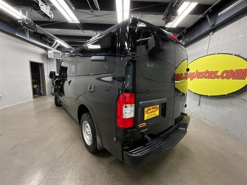 2017 Nissan NV Passenger NV3500 HD S V6