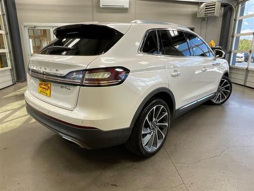 2019 Lincoln Nautilus Reserve