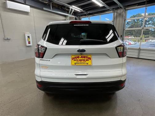 Oxford White 2017 Ford Escape S