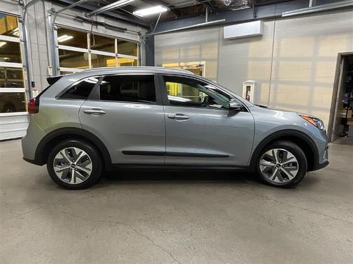 2022 Kia Niro EV S
